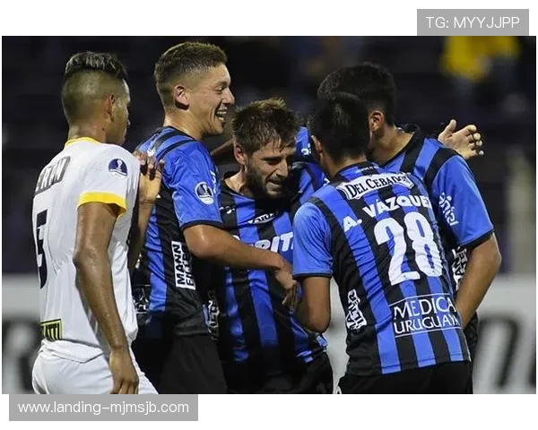 南美区预选赛重要比赛战术分析与球队表现评估助你理解比赛策略